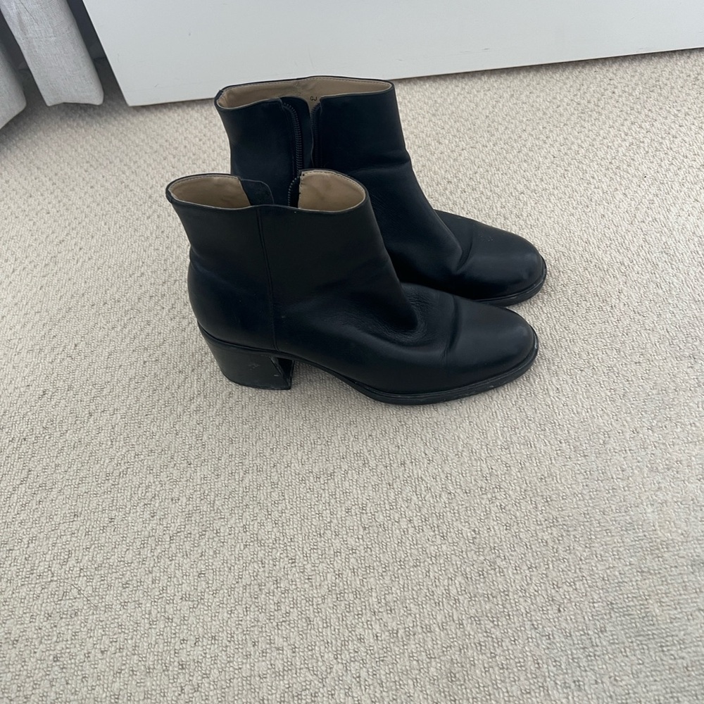 G.H. Bass & Co. Classic Black Ankle Boots